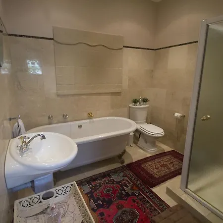 Villa Pascal Guest House-2